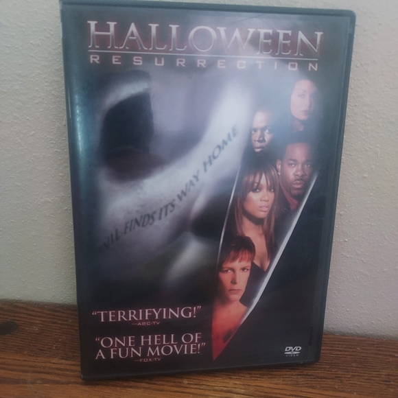 Lot Of 3 From The Halloween Series, Original, Resurrection,  Rob Zombie Version - Picture 5 of 5